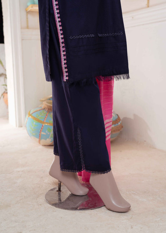 3 Pc Embroidered Lawn Suit - Image 3